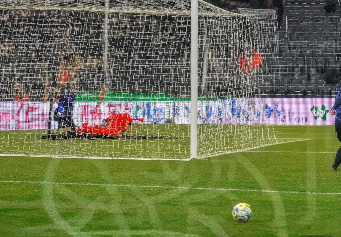 2018年欧本VS亨克经典对决：激战回顾与精彩瞬间(图3)