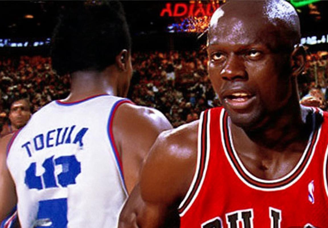 乔丹活塞东决：篮球史巅峰对决与新时代开启(图1)